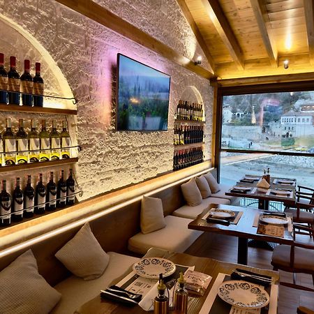 Hotel Ansel Berat Bagian luar foto