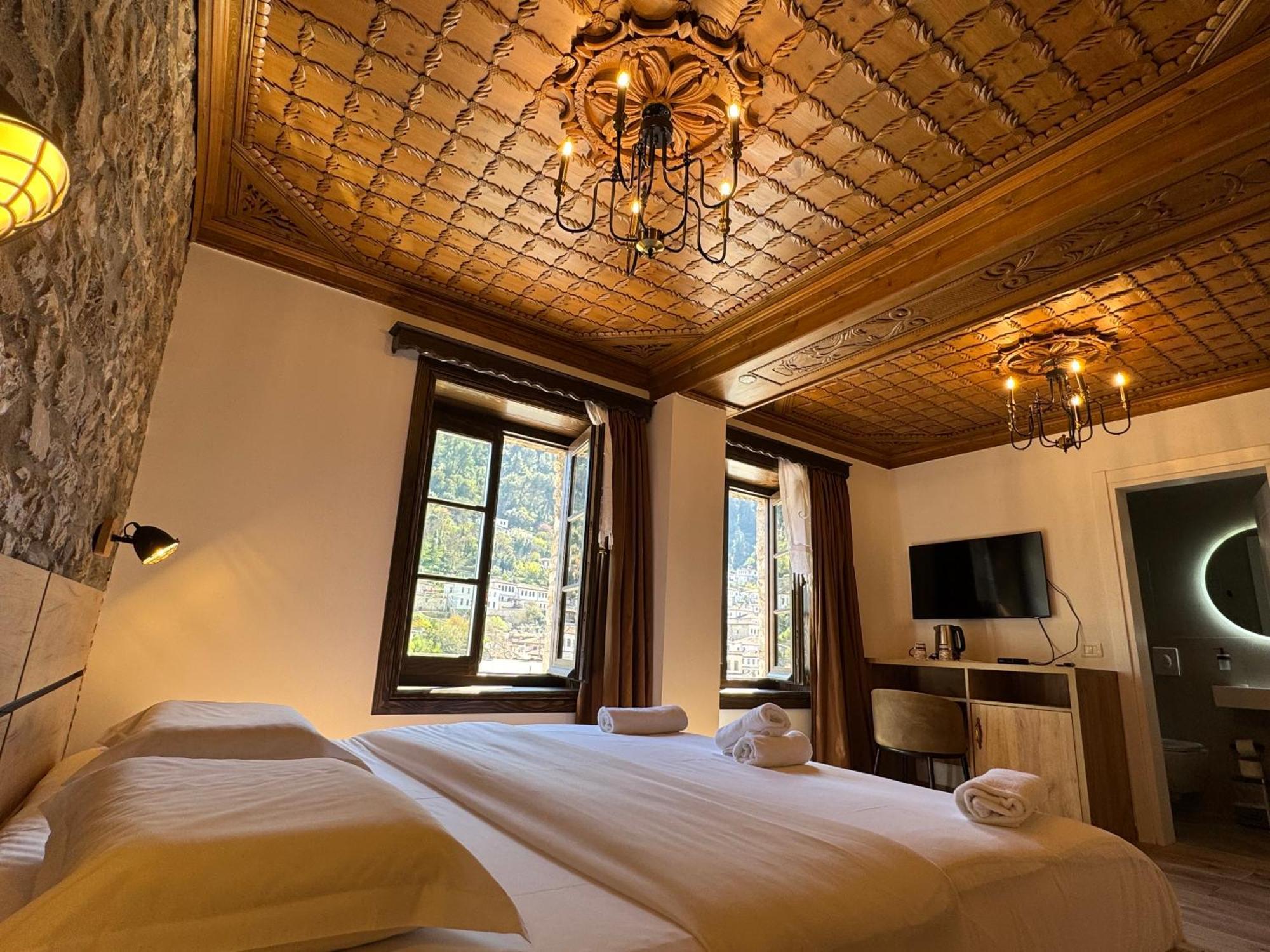 Hotel Ansel Berat Bagian luar foto