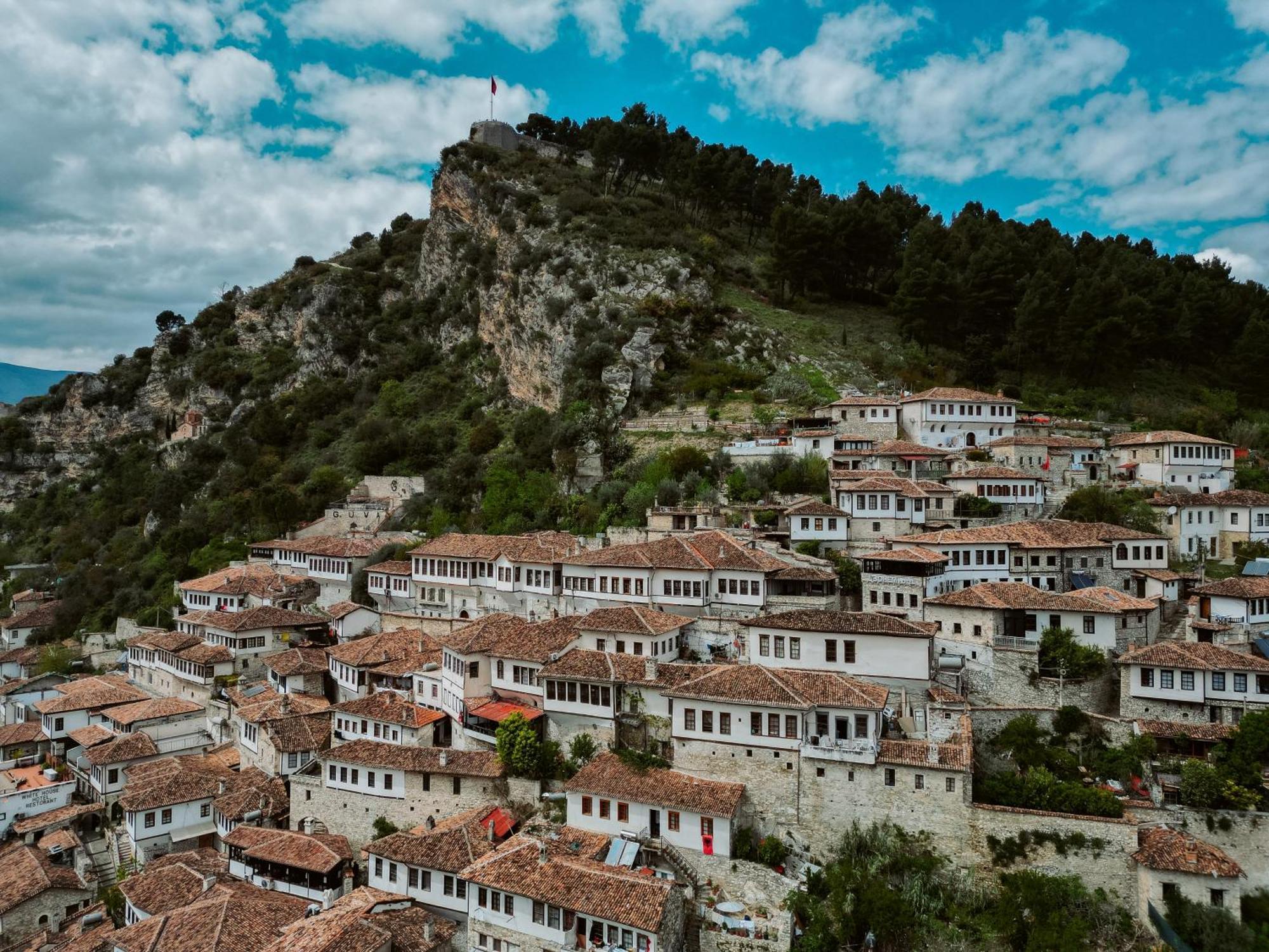 Hotel Ansel Berat Bagian luar foto